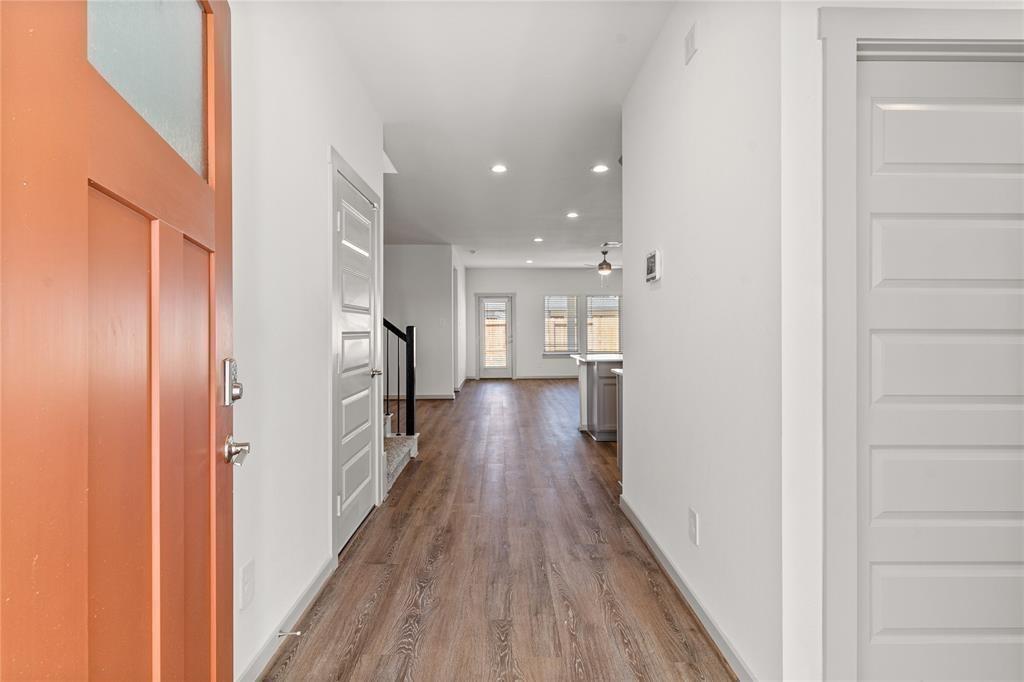 29318 Hoelzen Hollow Drive