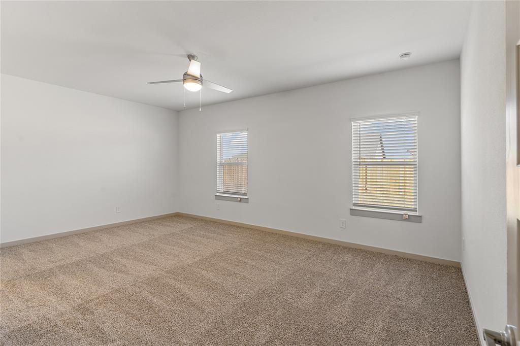 29318 Hoelzen Hollow Drive