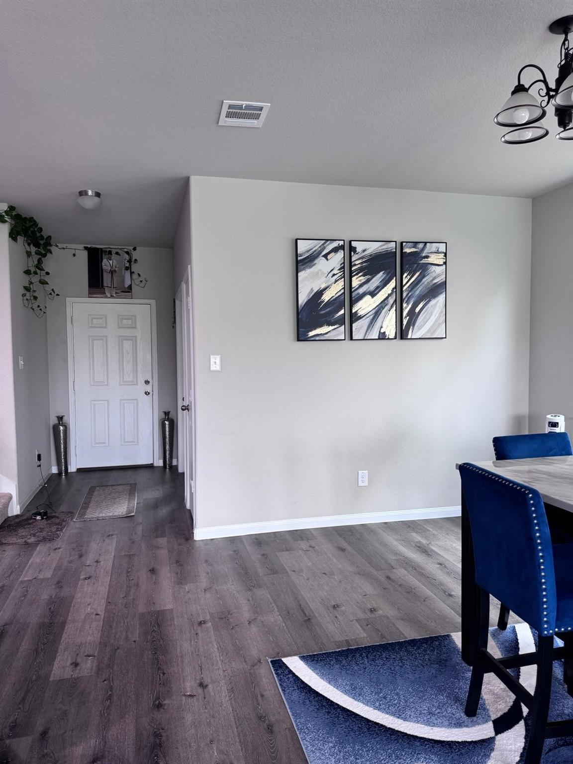 24718 Bastiani Canvas Lane