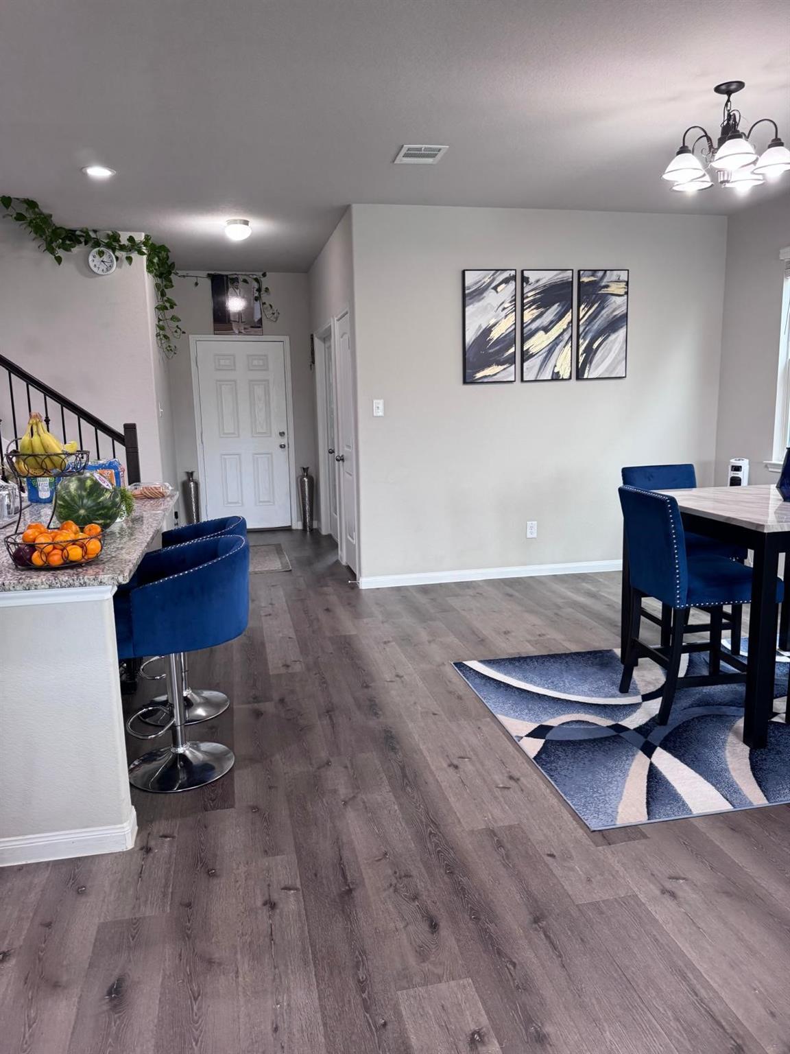 24718 Bastiani Canvas Lane