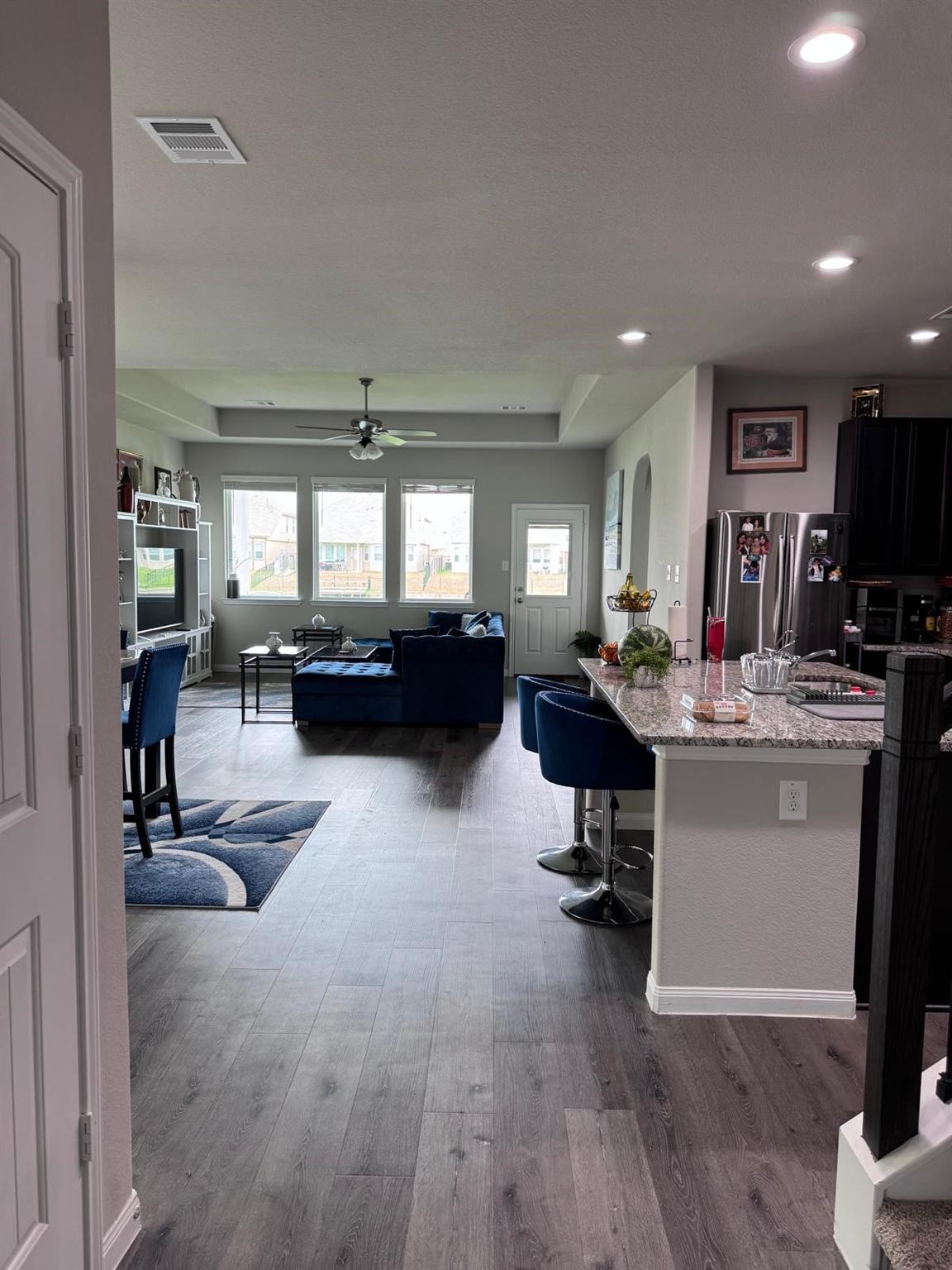 24718 Bastiani Canvas Lane