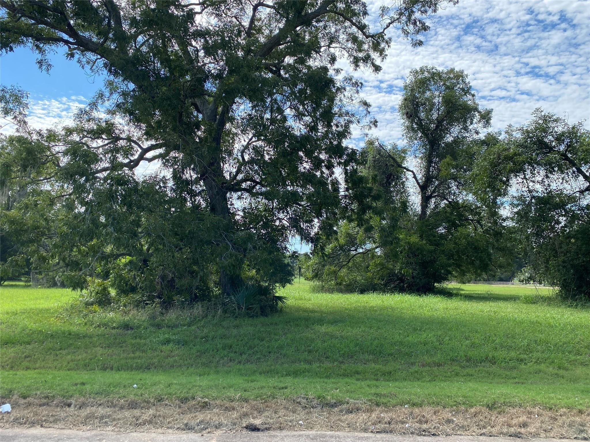 106 Horse Shoe Trail
