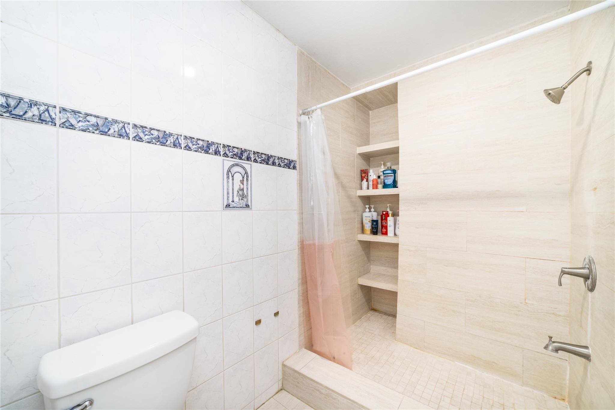 7711 Miller Glen Lane