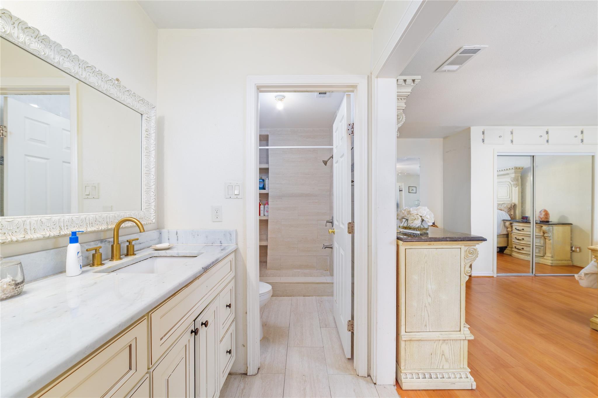 7711 Miller Glen Lane
