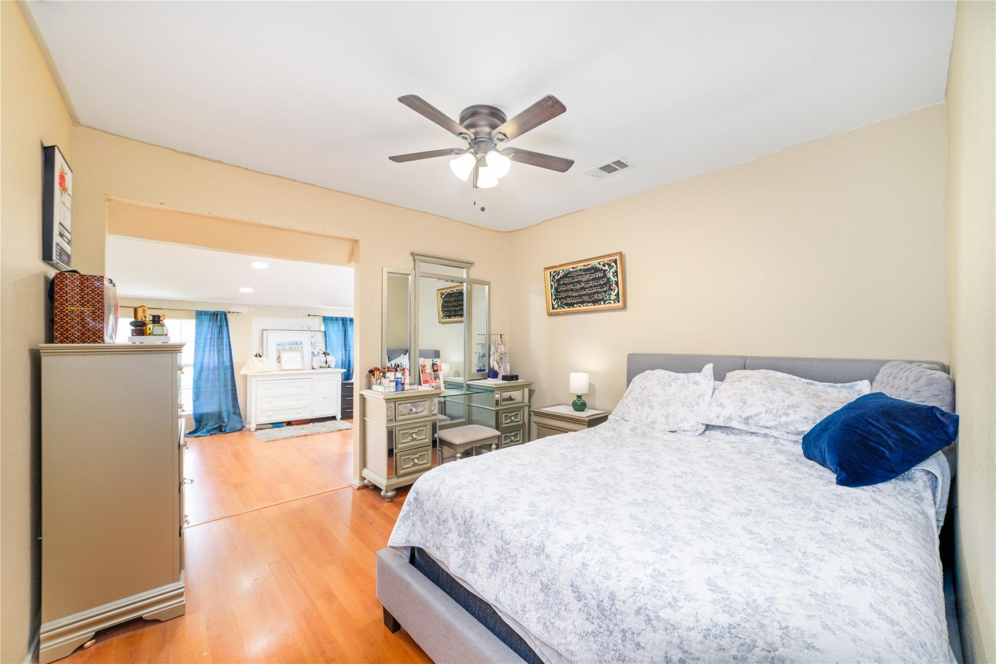 7711 Miller Glen Lane