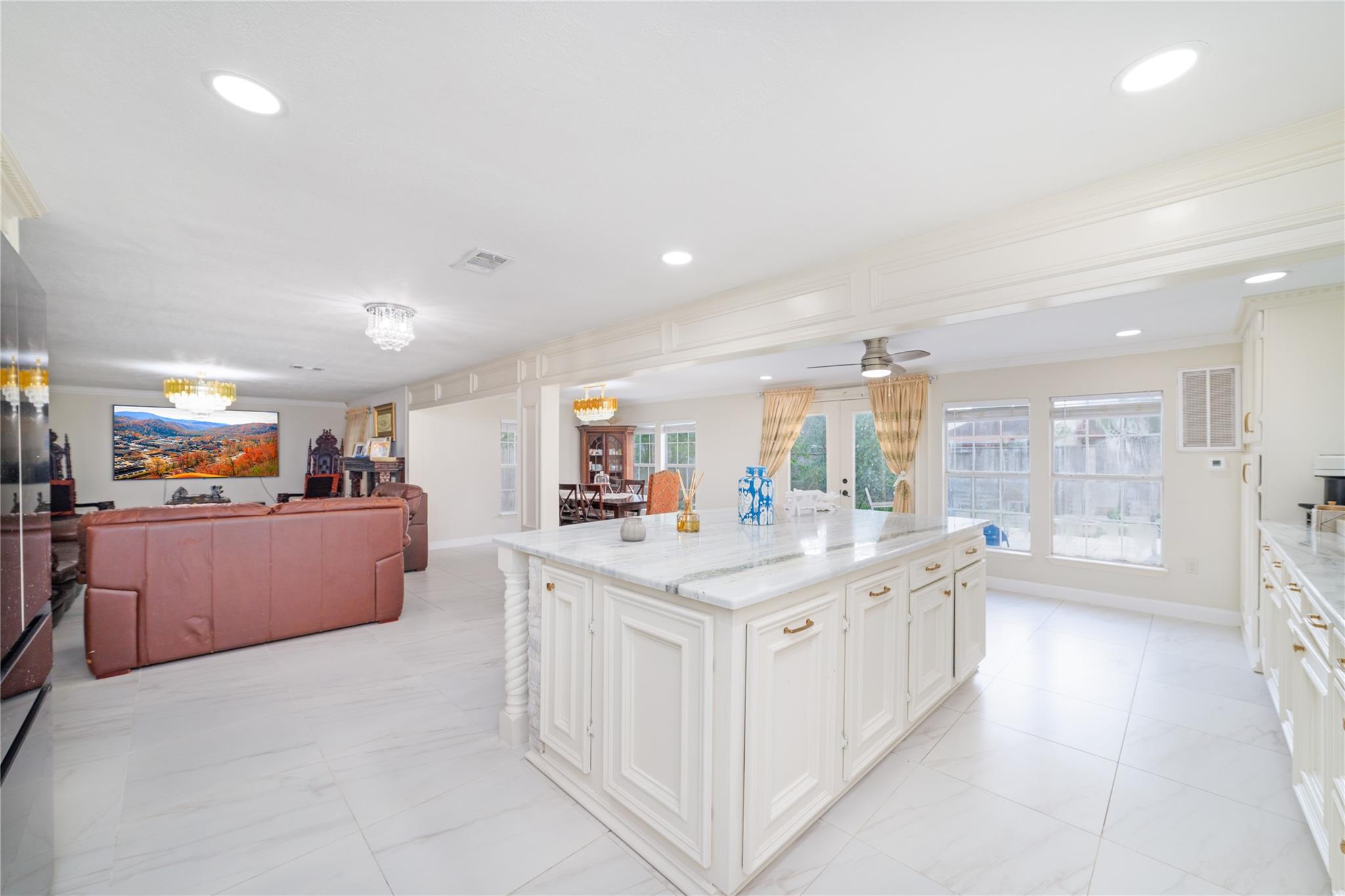 7711 Miller Glen Lane