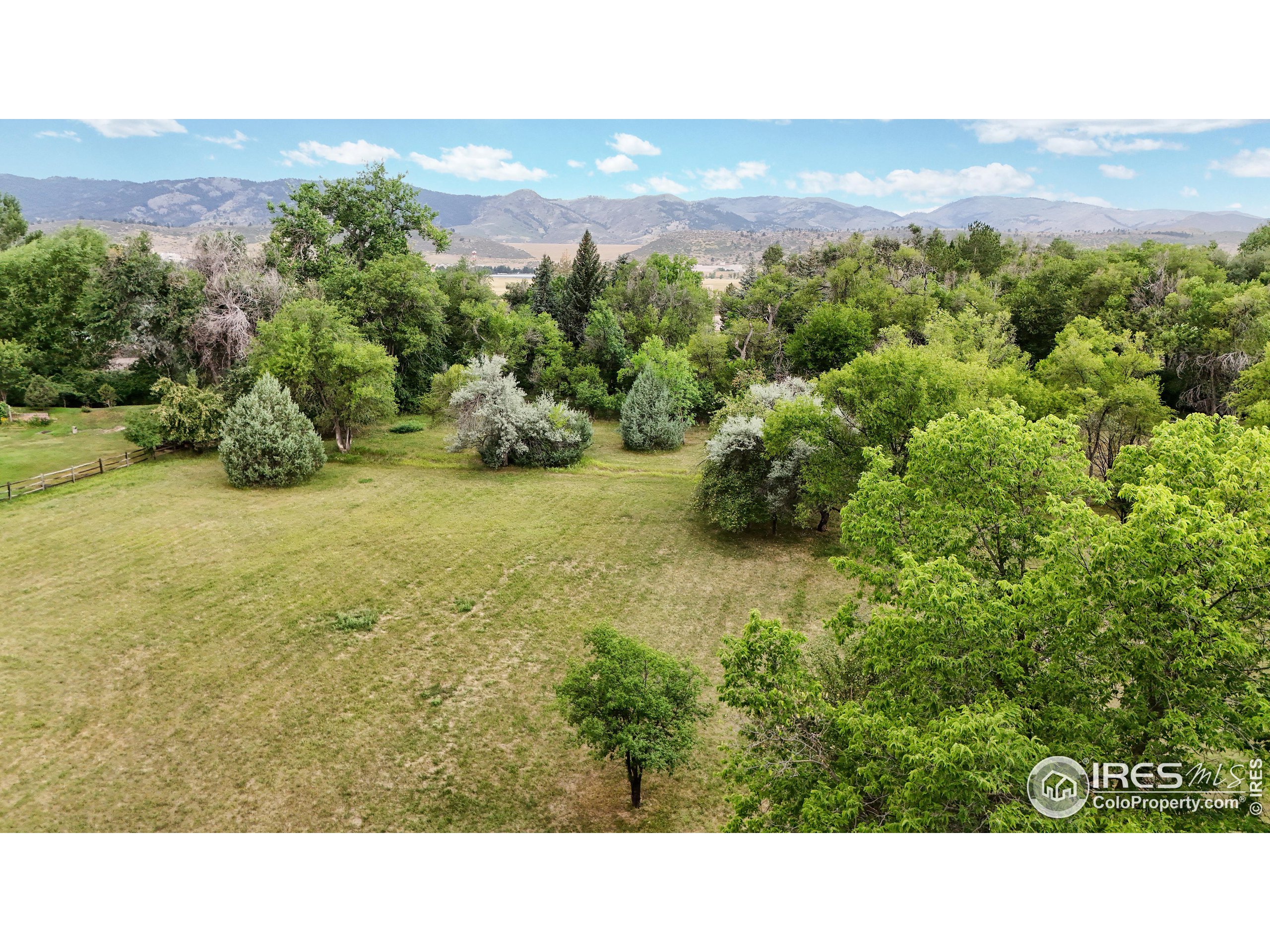 631 N Overland Trl