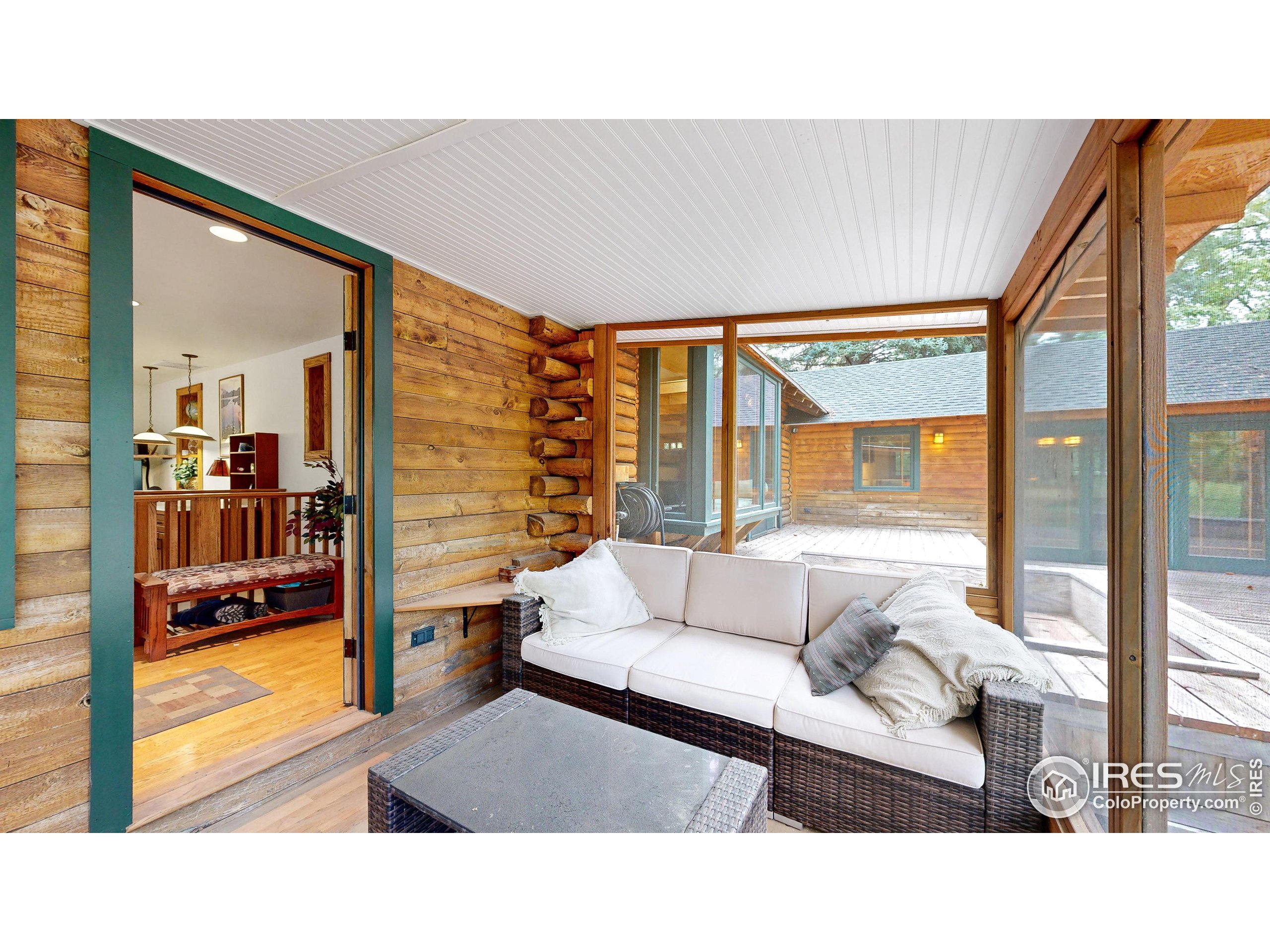 631 N Overland Trl