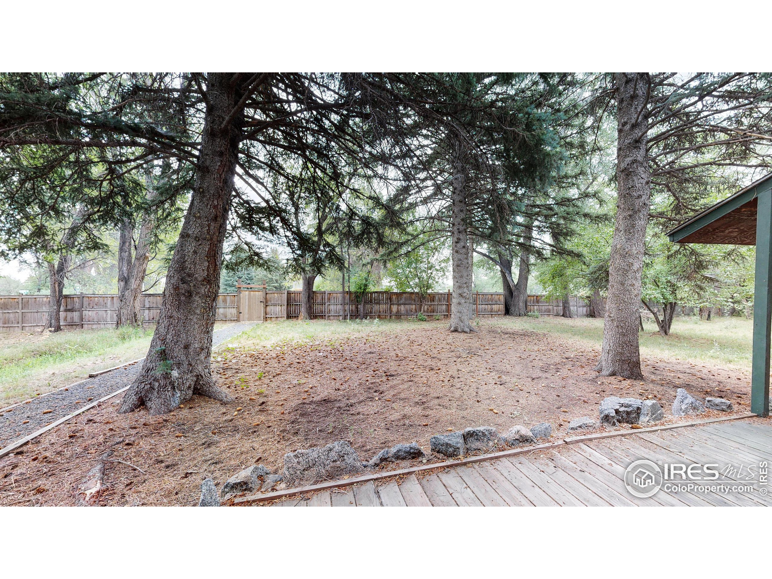 631 N Overland Trl