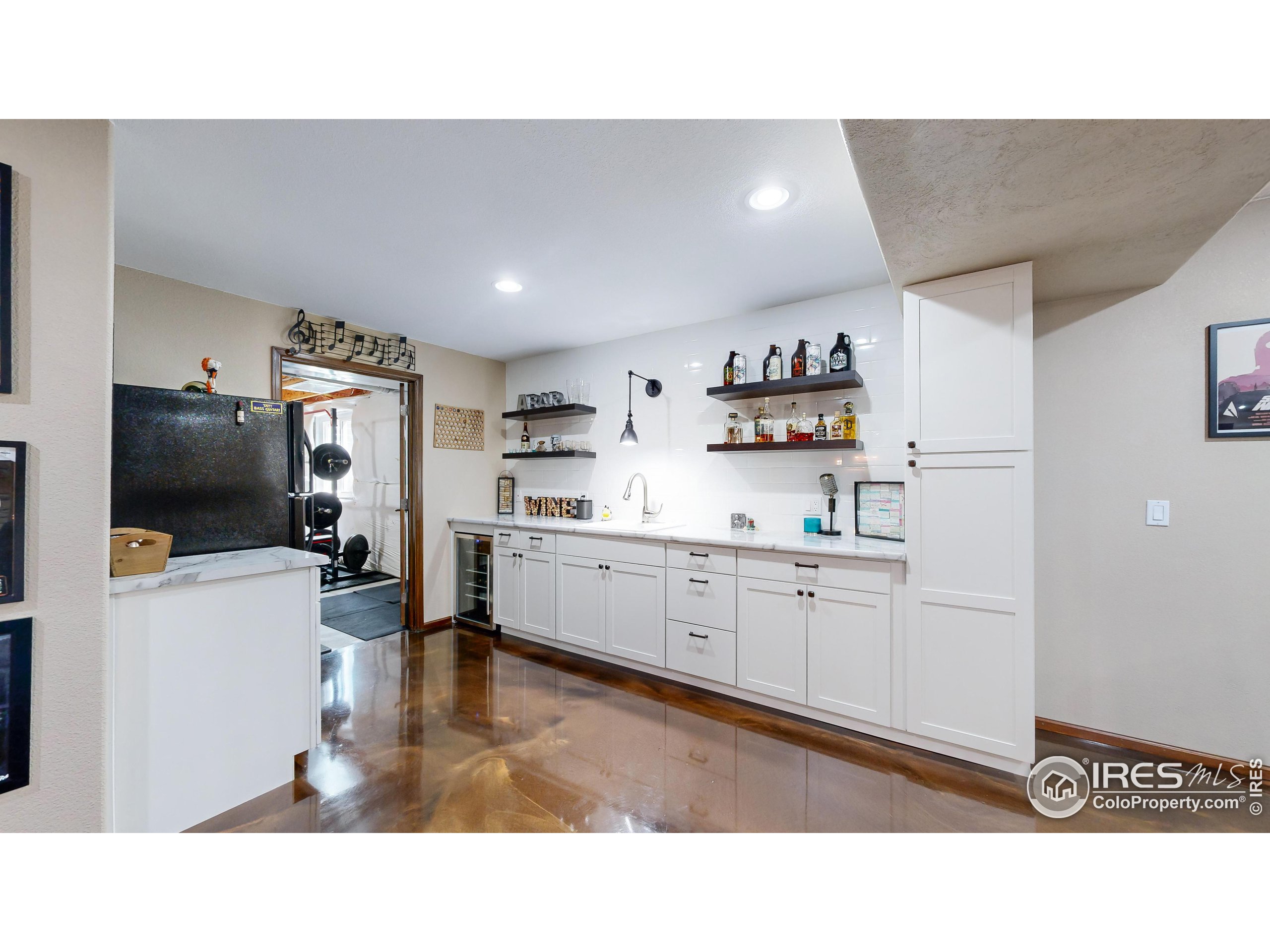 6427 Garrison Ct