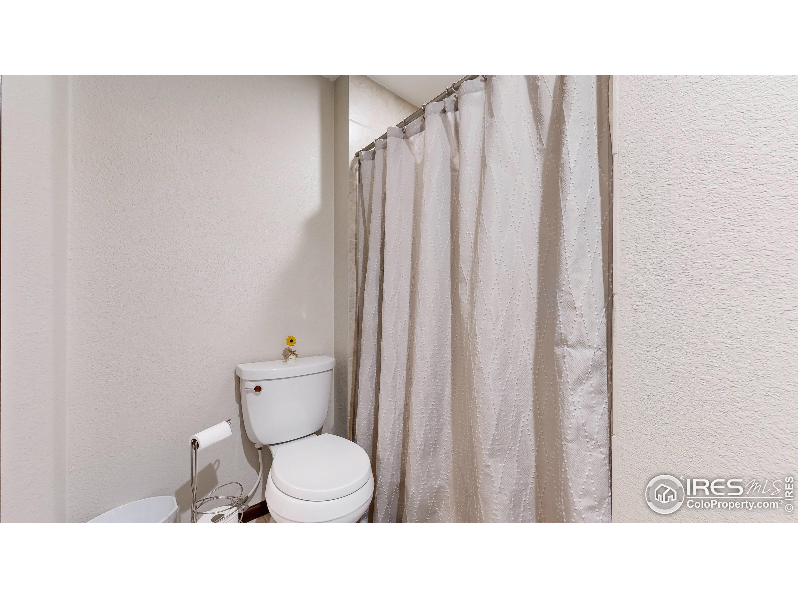 6427 Garrison Ct