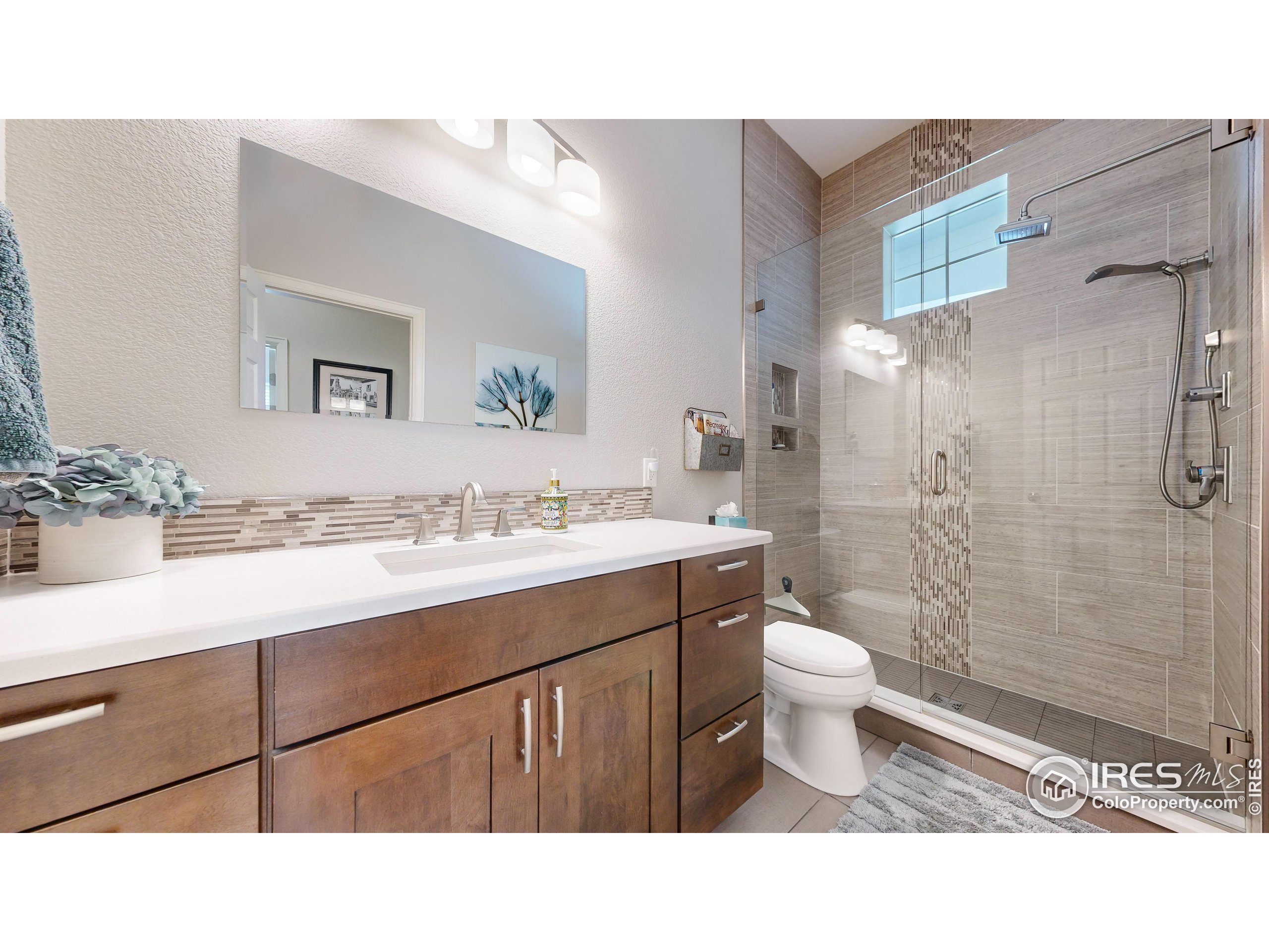 6427 Garrison Ct