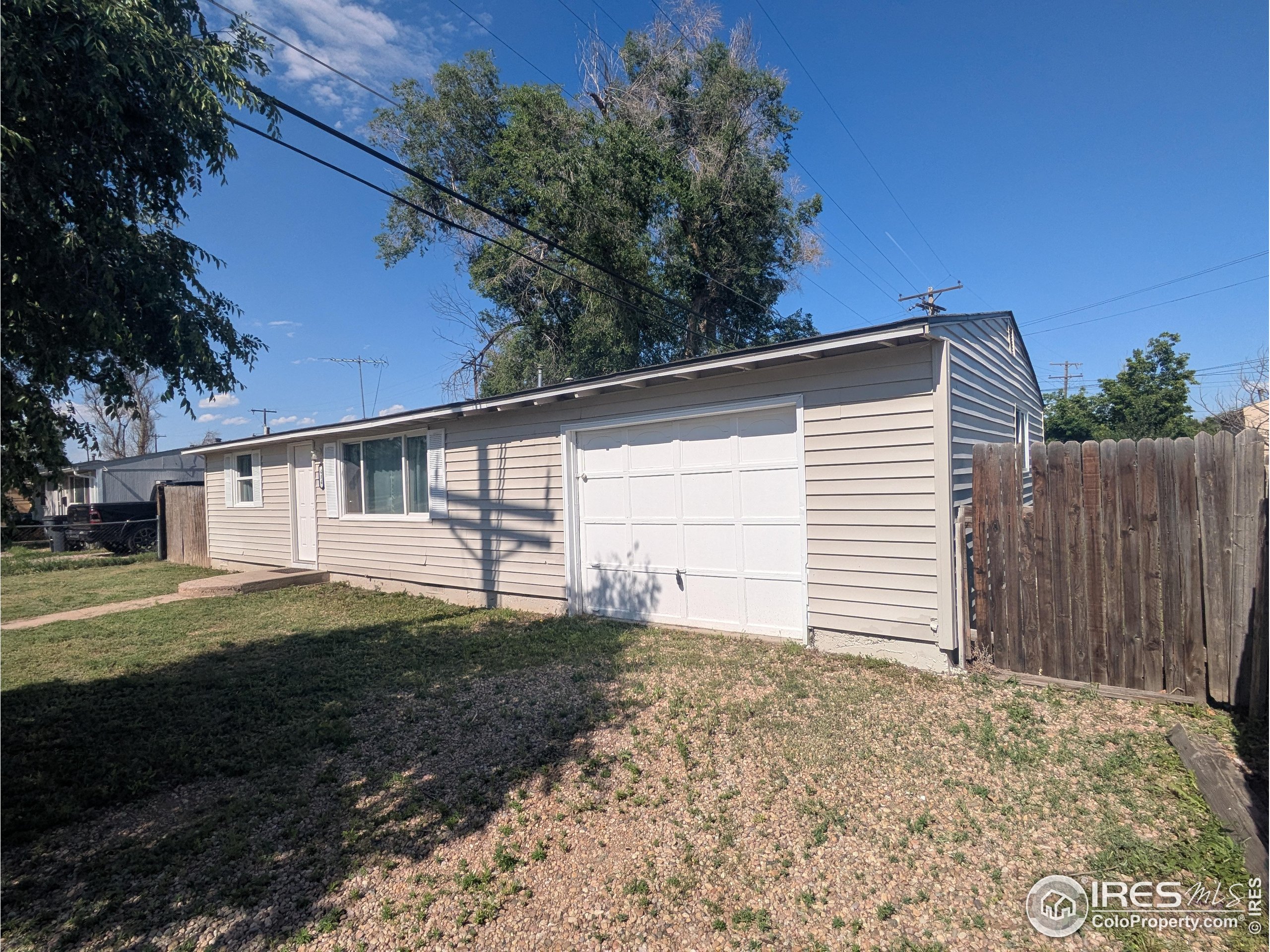 414 16th Ave Ct