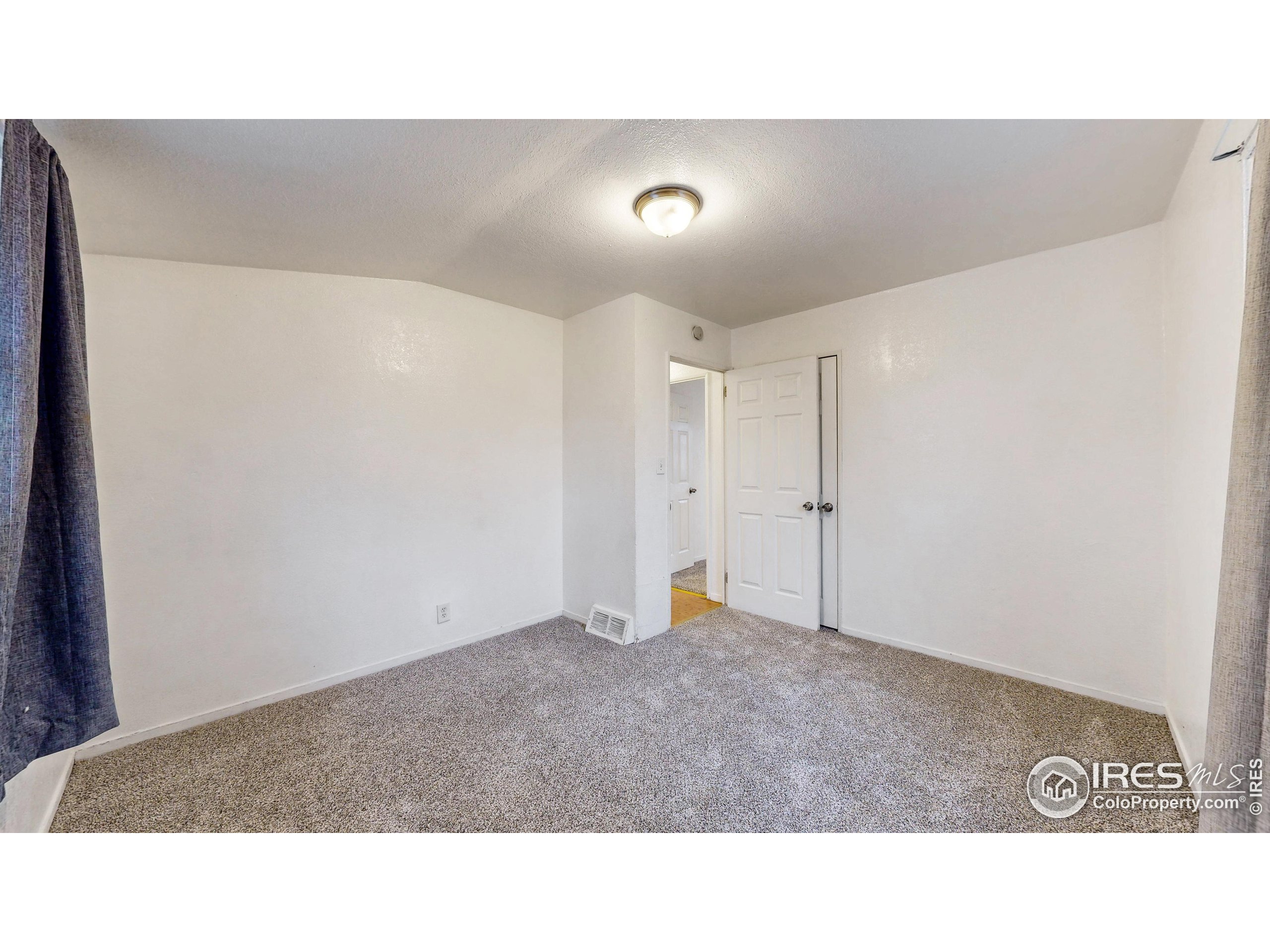 414 16th Ave Ct