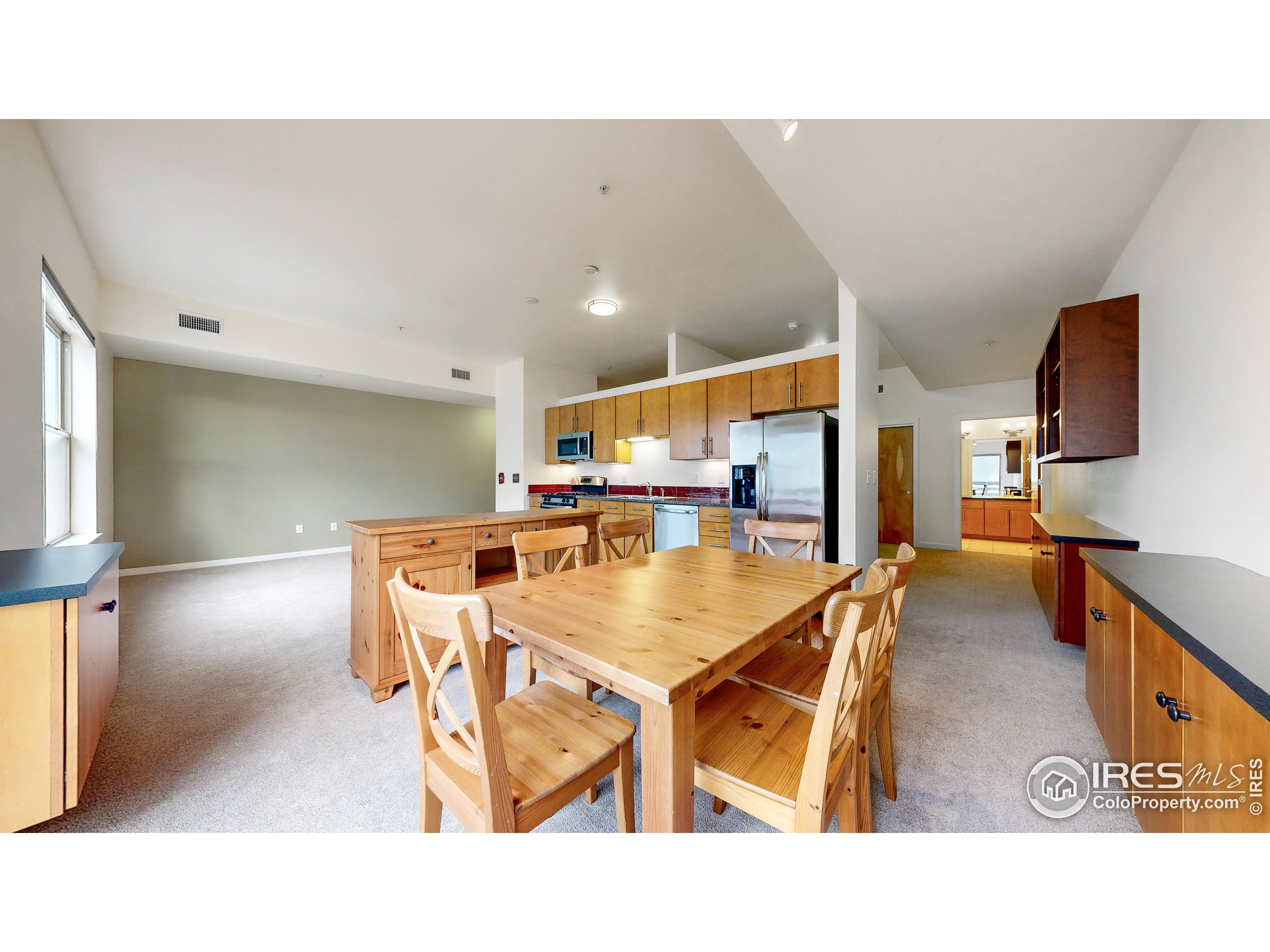 204 Maple St 403