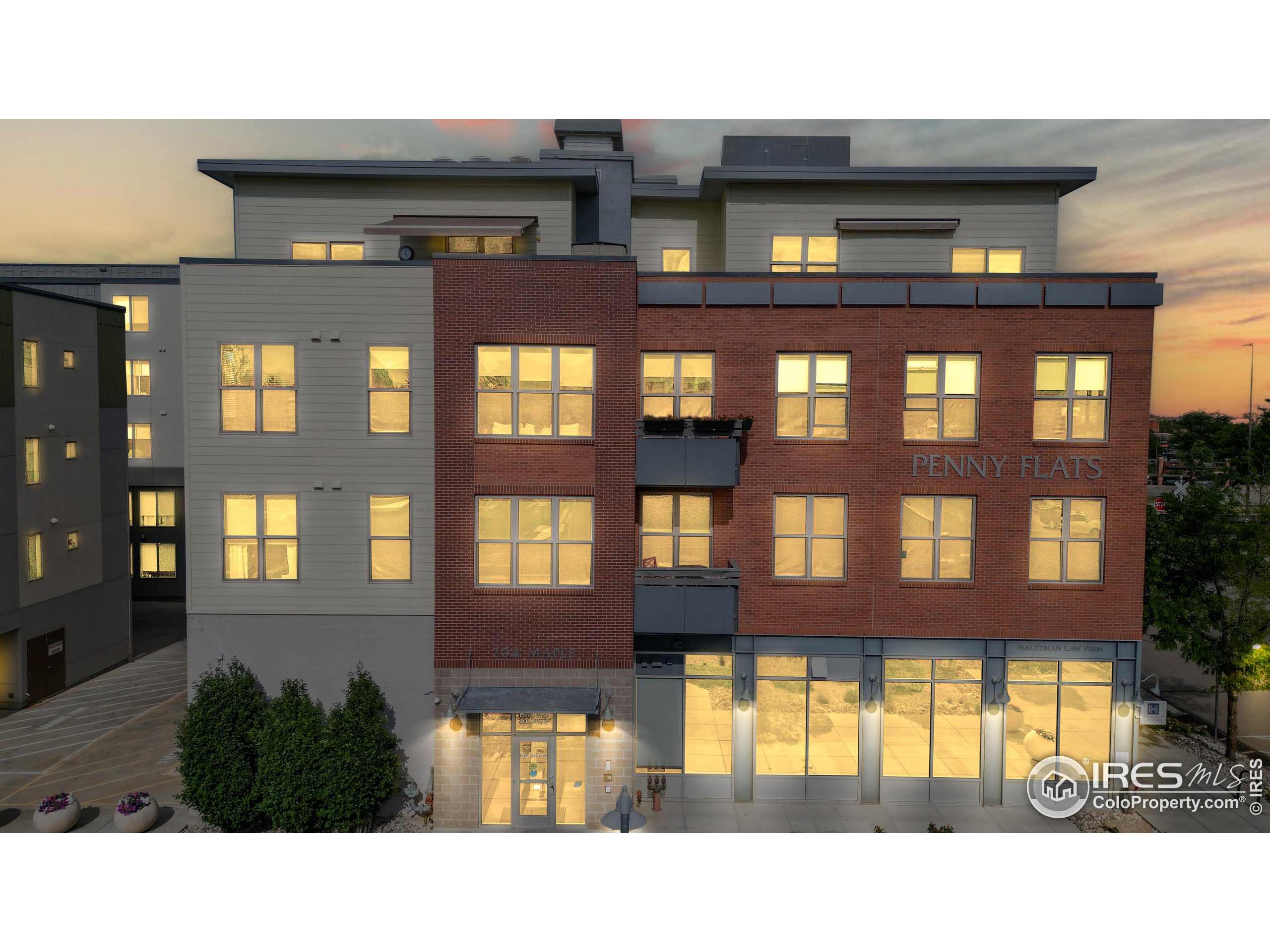 204 Maple St 403