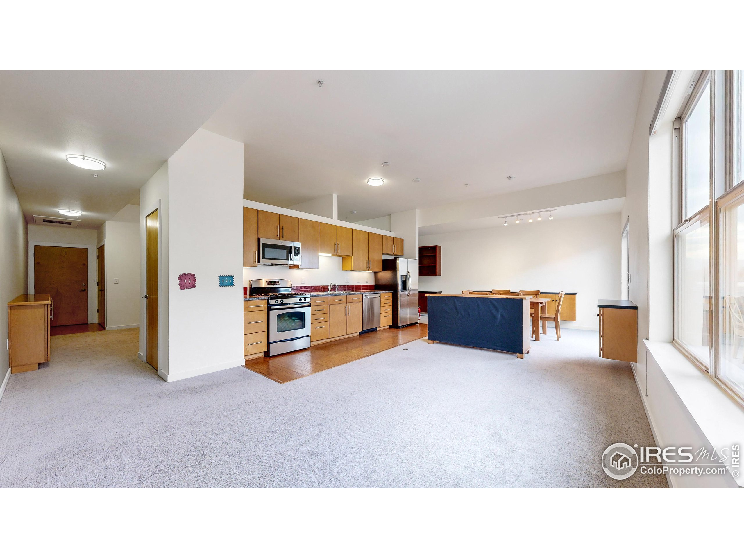 204 Maple St 403