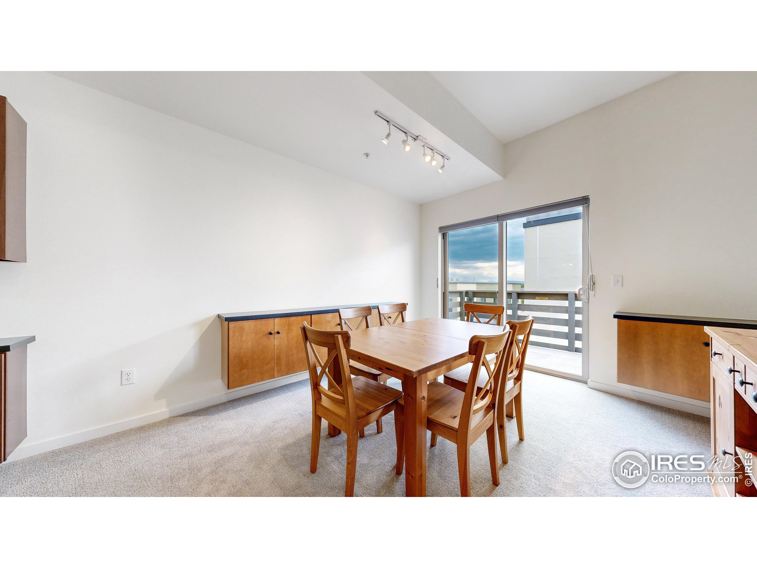 204 Maple St 403