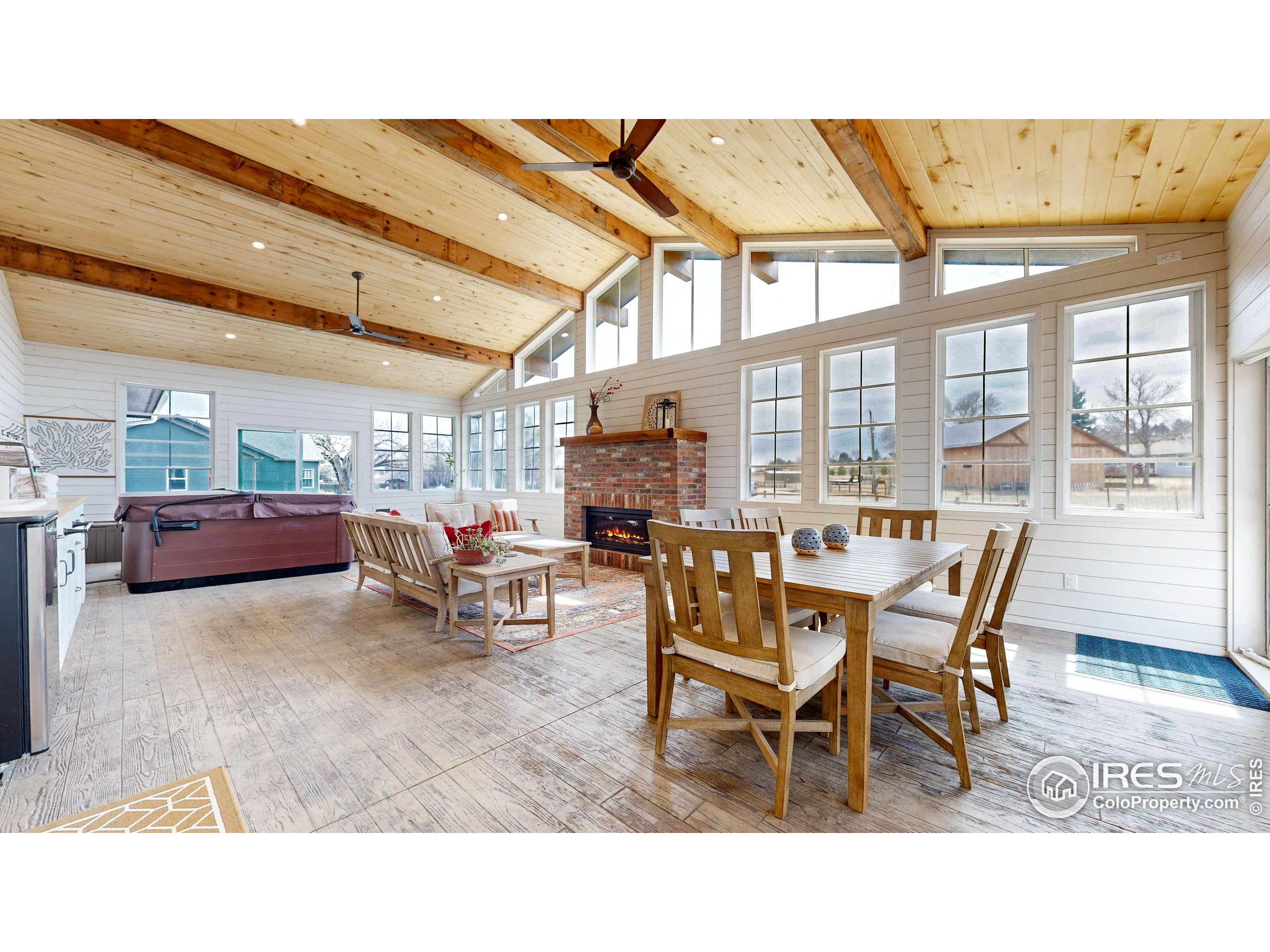 3625 Mariah Ln