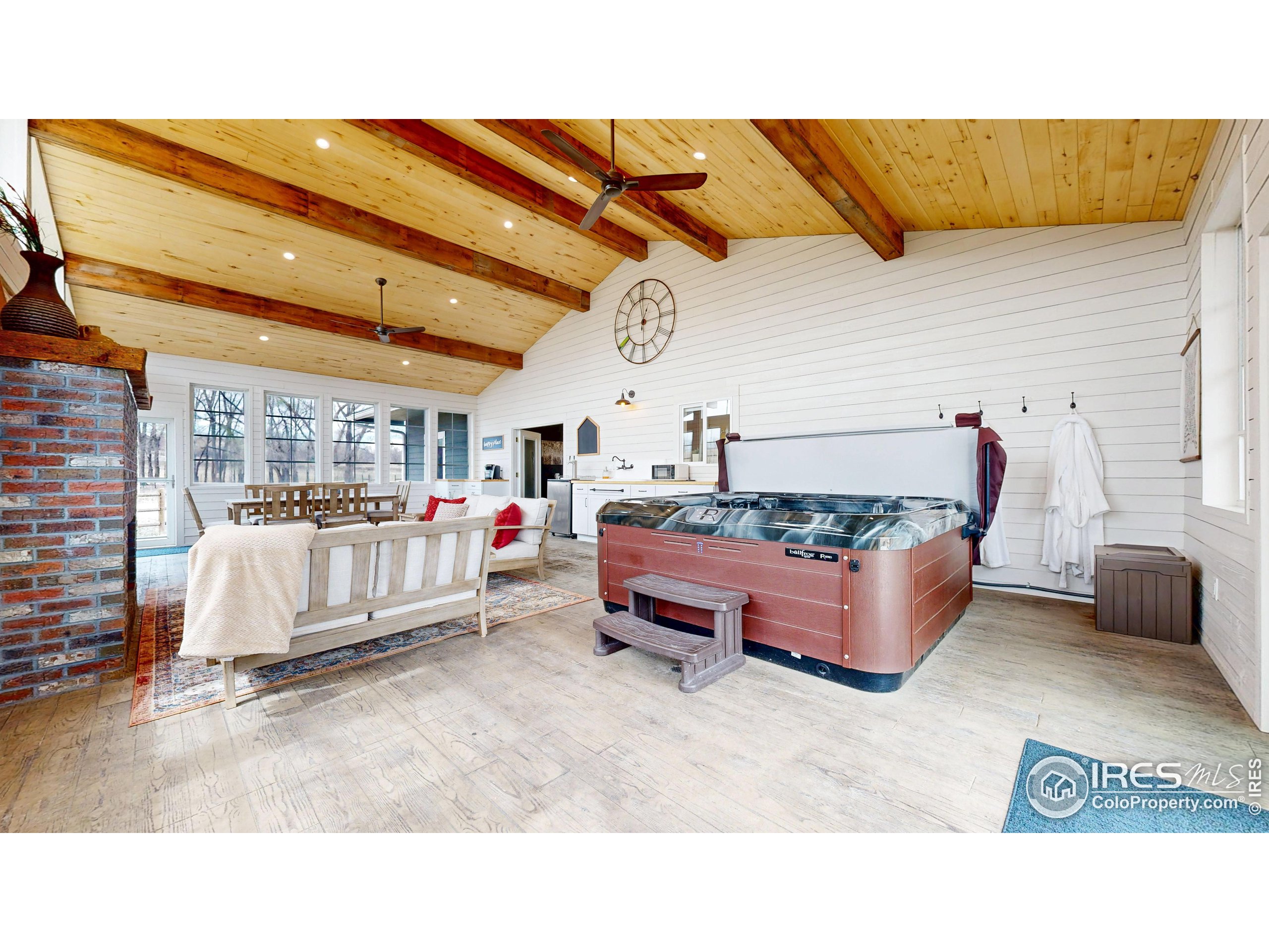3625 Mariah Ln