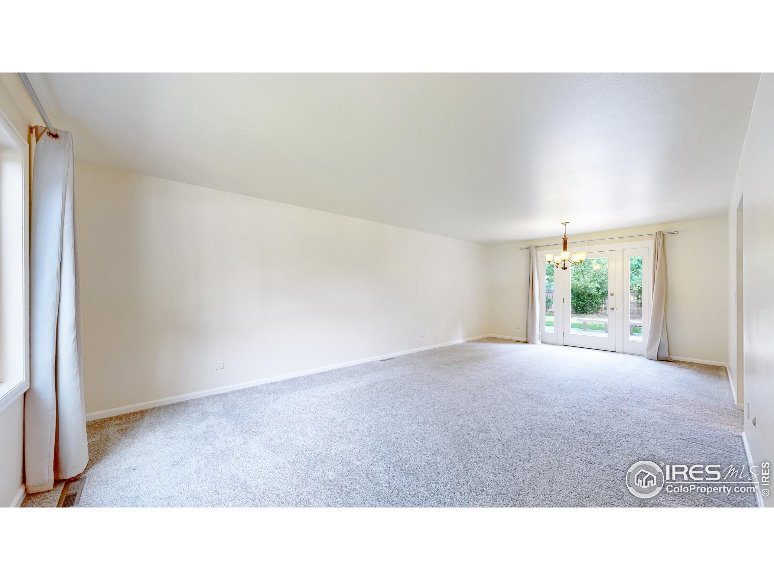 1706 Lakeshore Dr