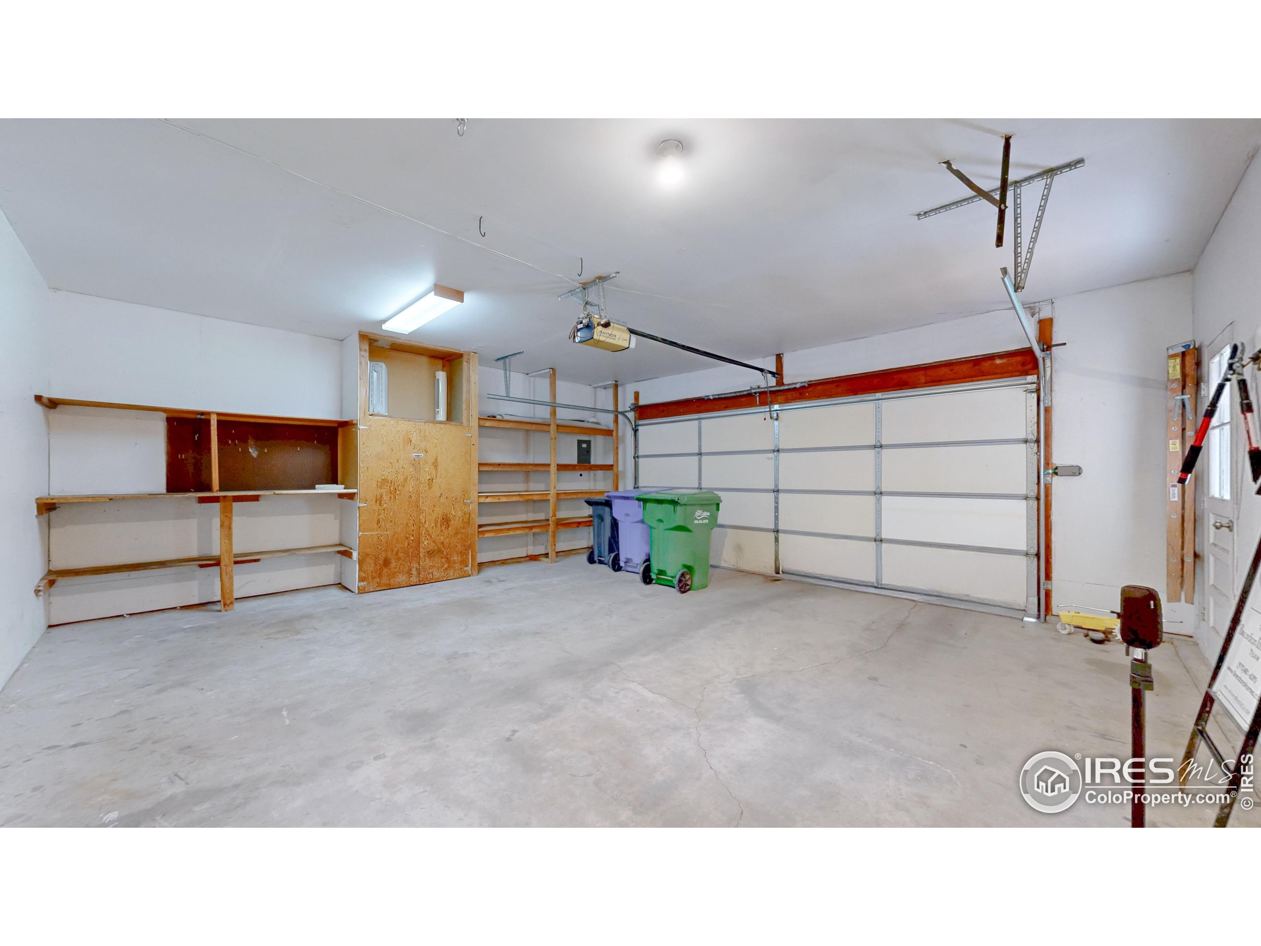 1706 Lakeshore Dr