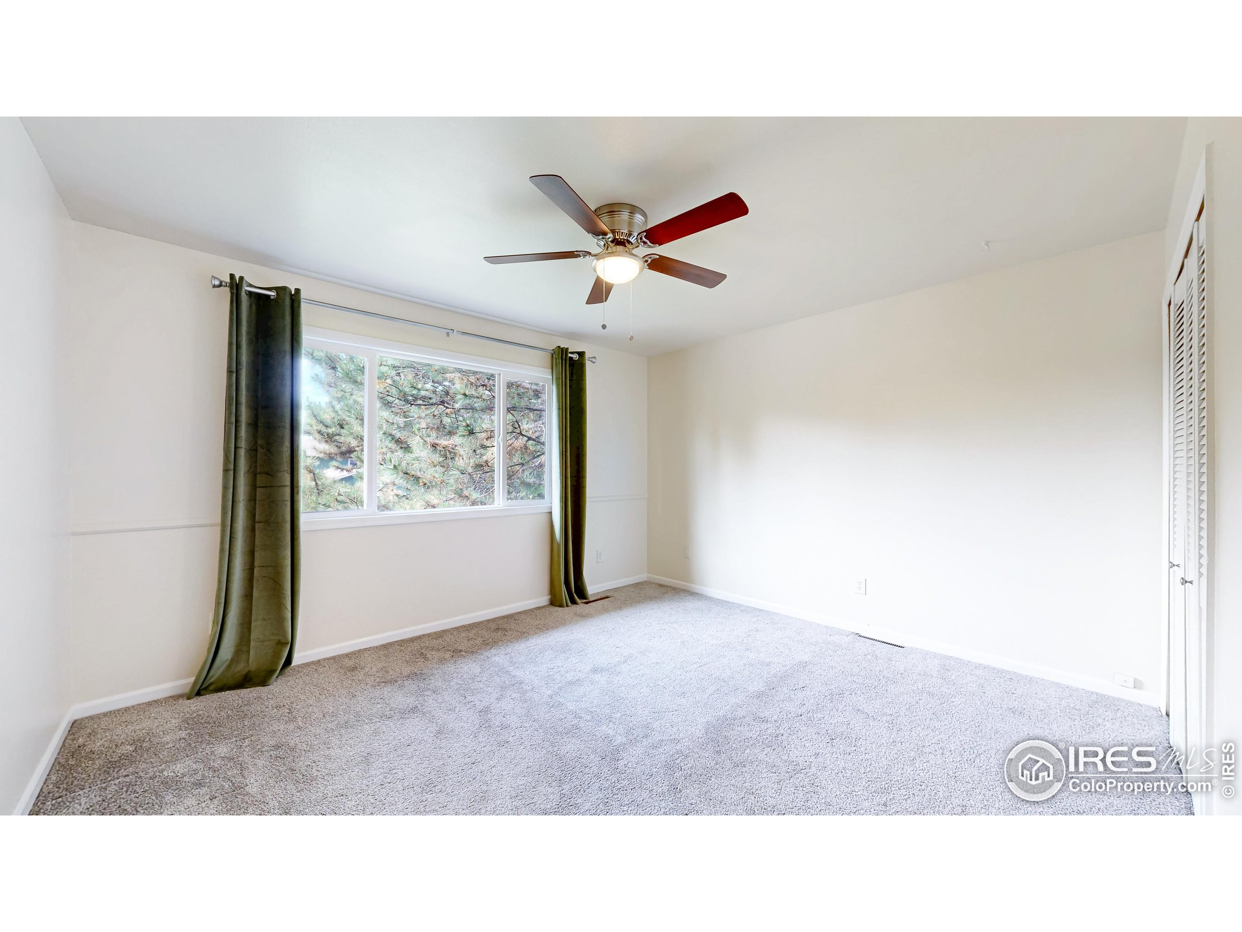 1706 Lakeshore Dr