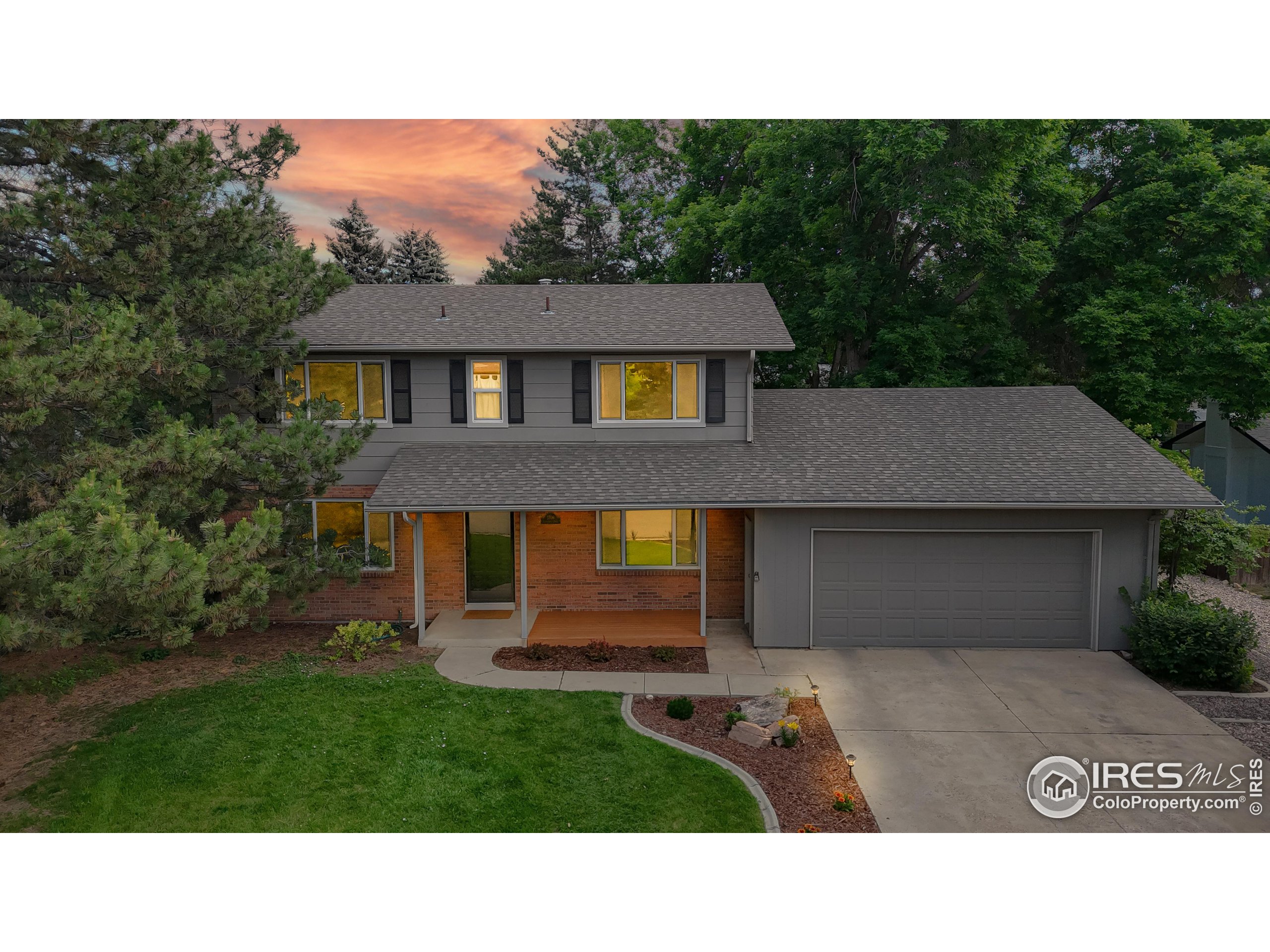 1706 Lakeshore Dr