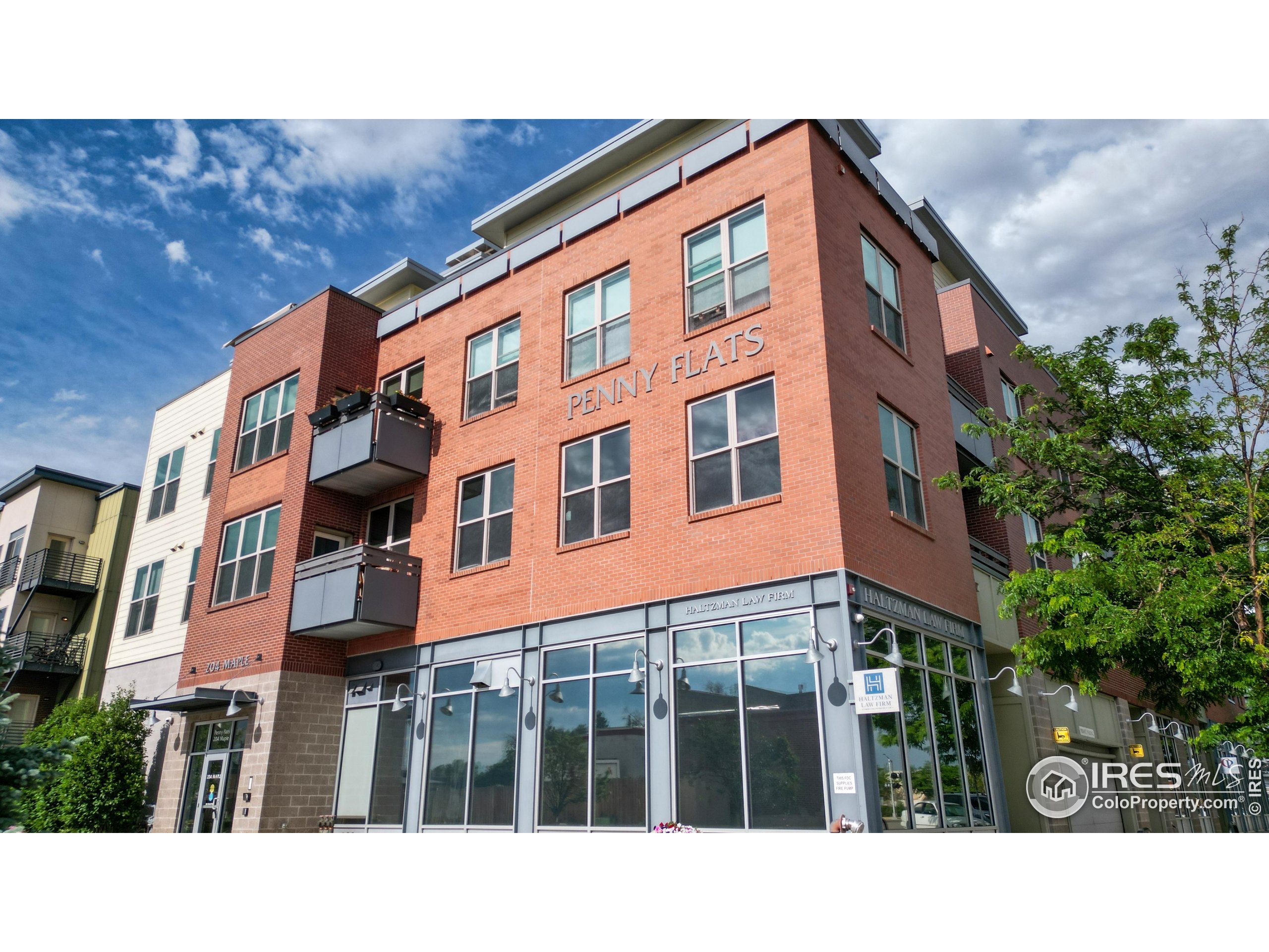 204 Maple St 403