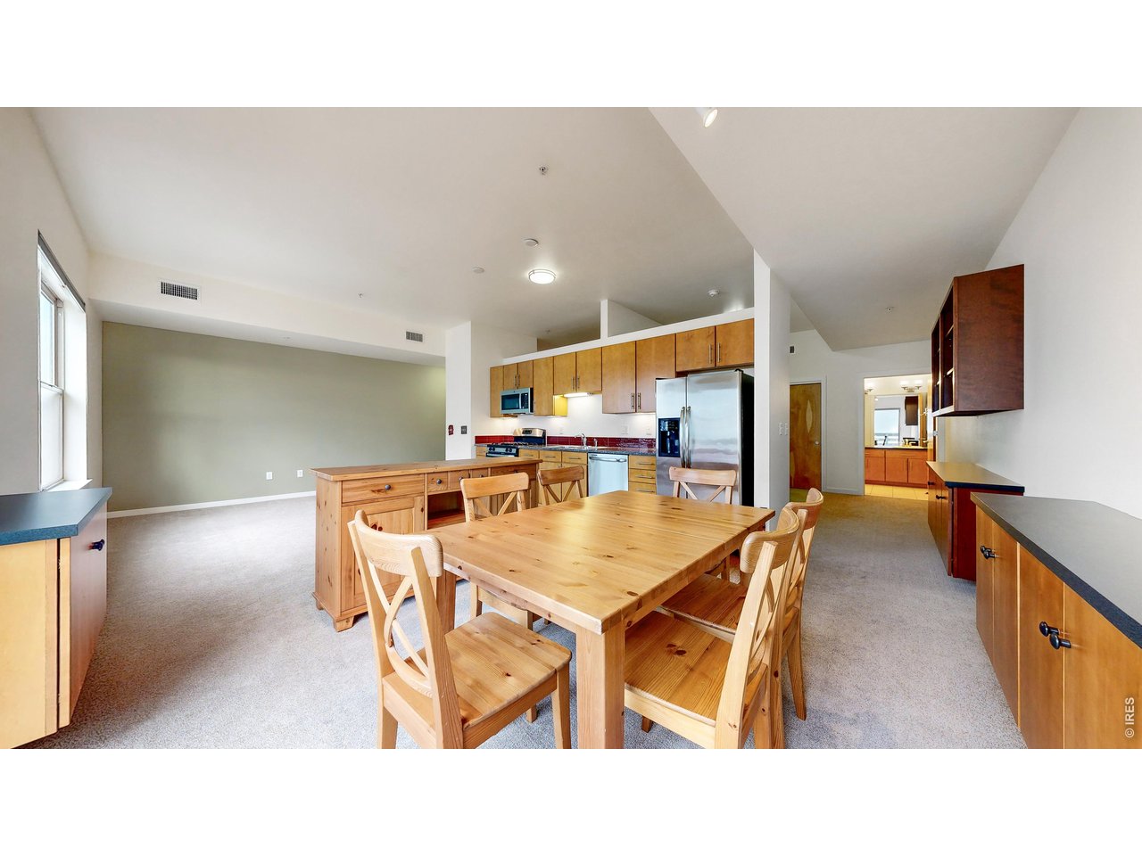 204 Maple St 403
