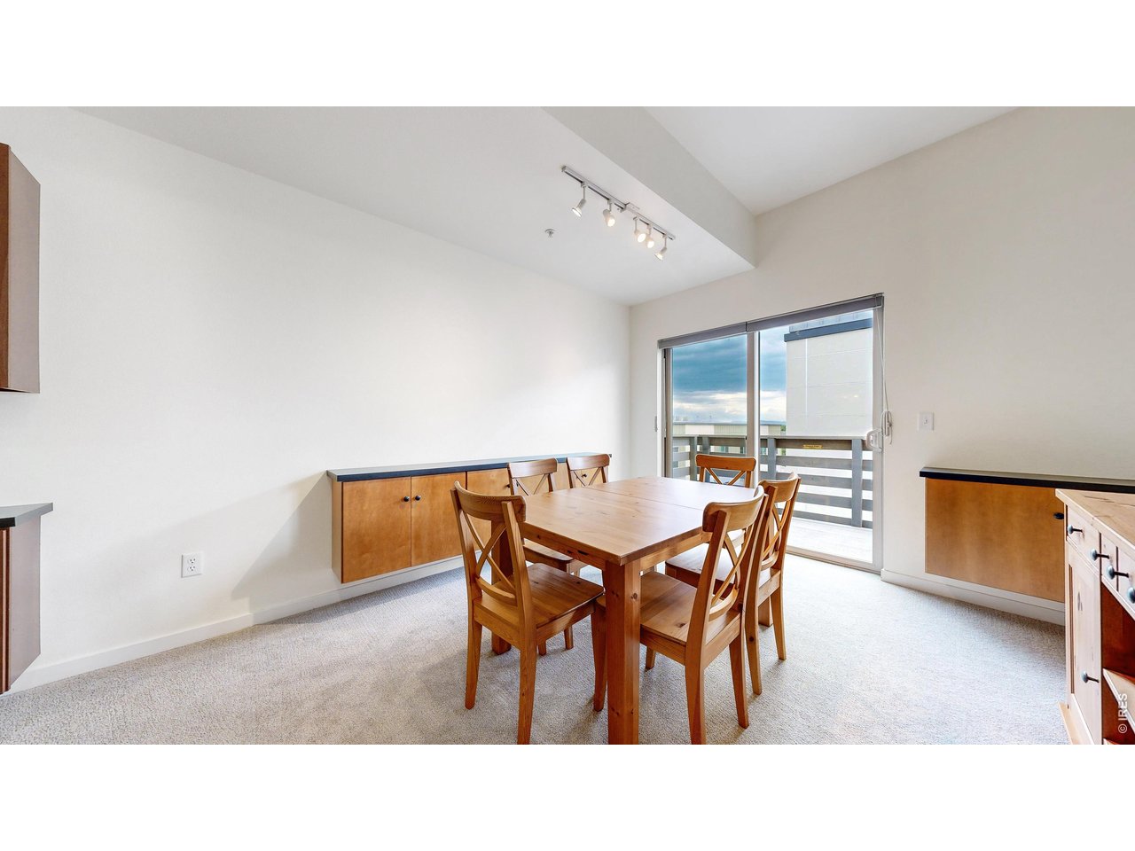 204 Maple St 403