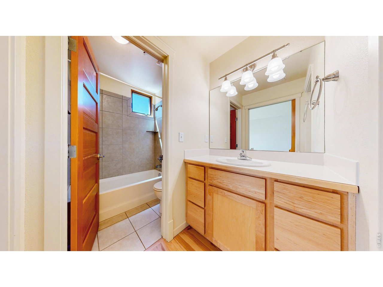 325 Cherry St 206