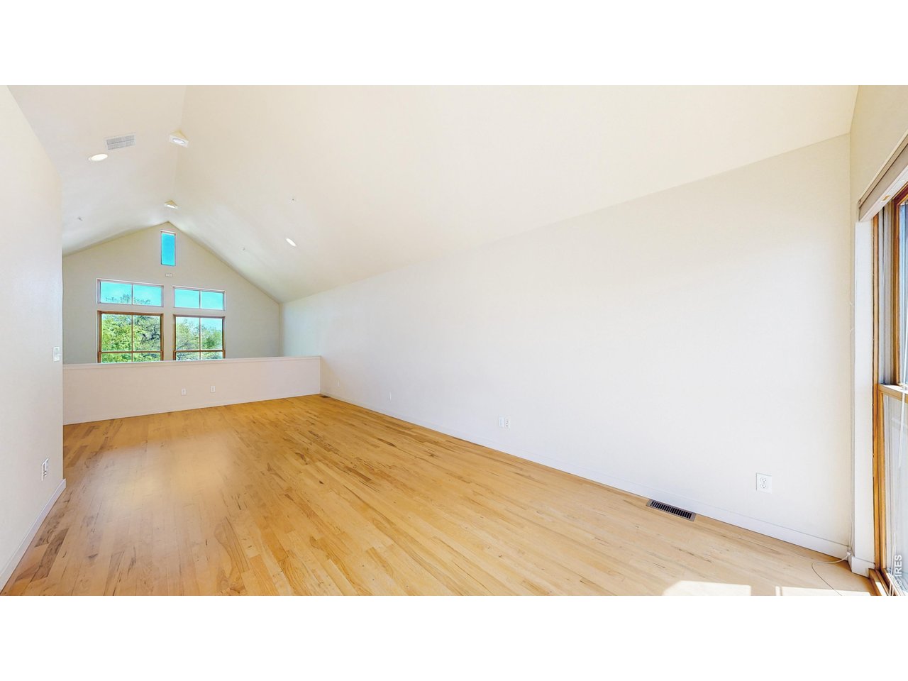 325 Cherry St 206
