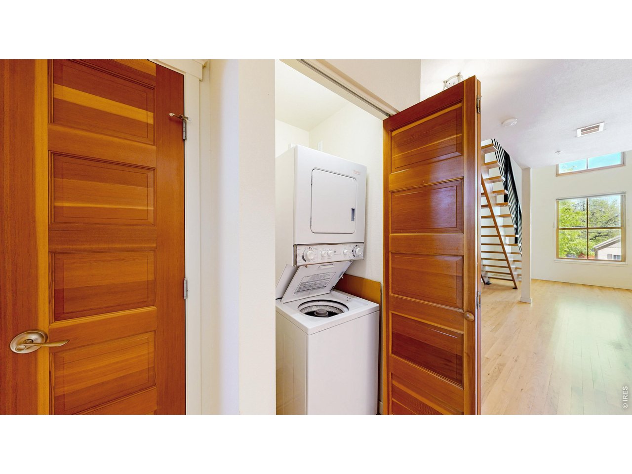 325 Cherry St 206