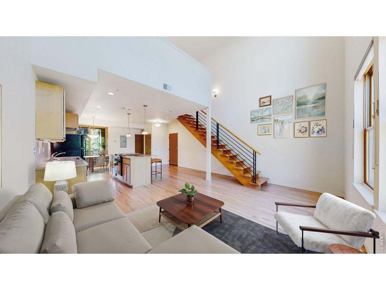 325 Cherry St 206