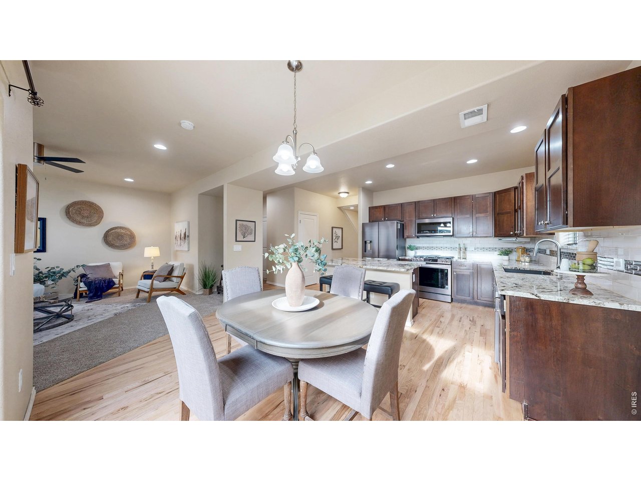 551 Walhalla Cir
