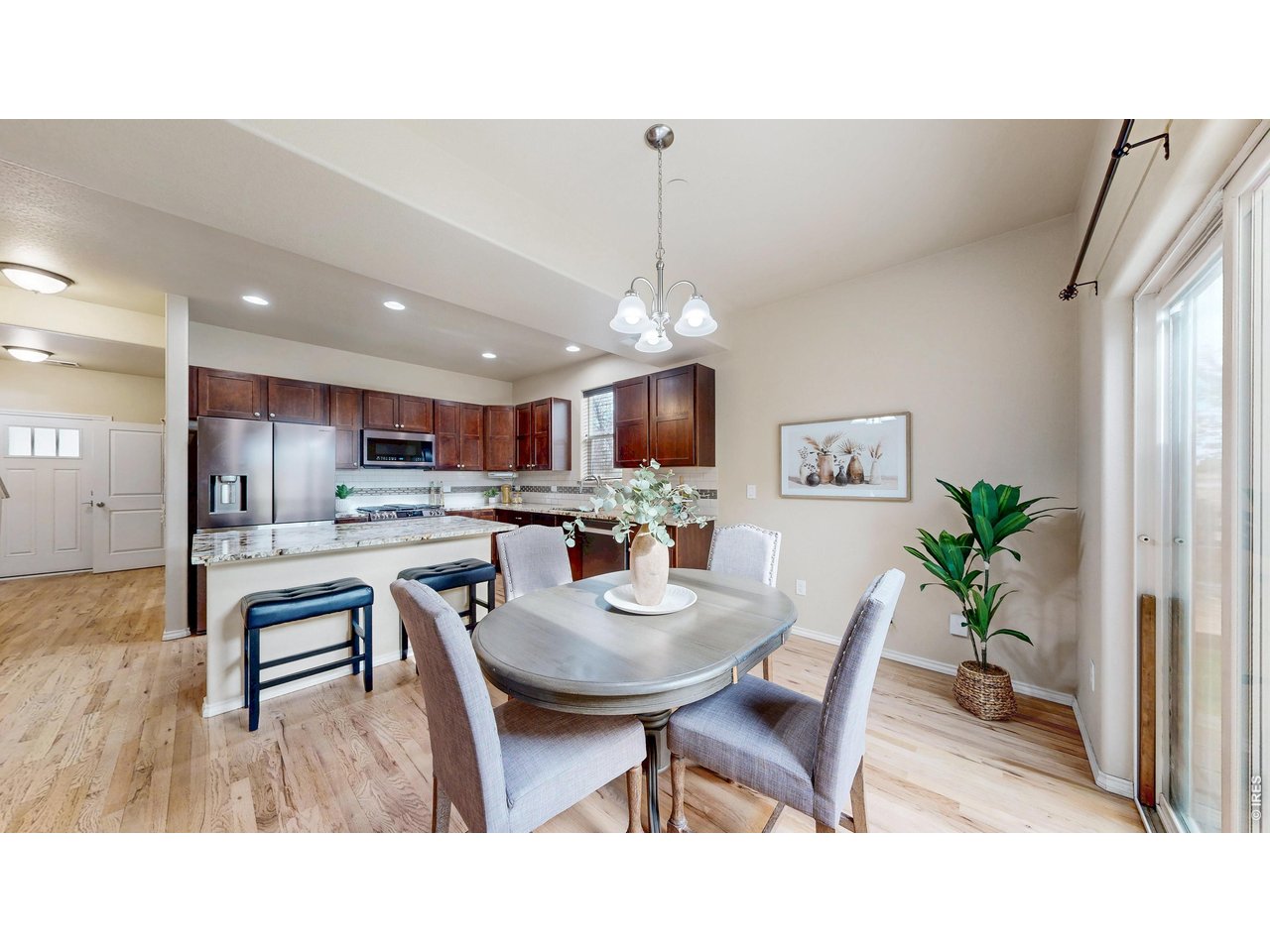 551 Walhalla Cir