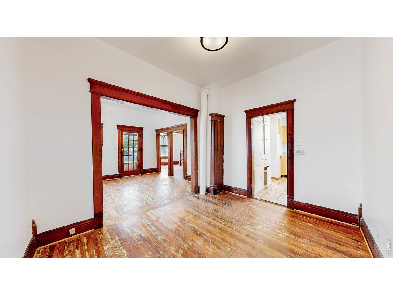 1443 7th St