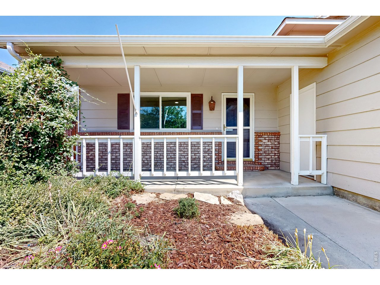 2418 Sunstone Dr