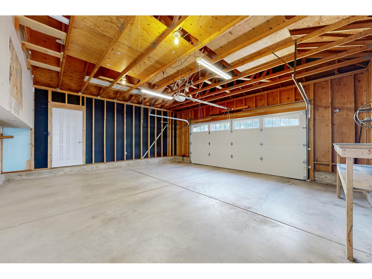 2418 Sunstone Dr