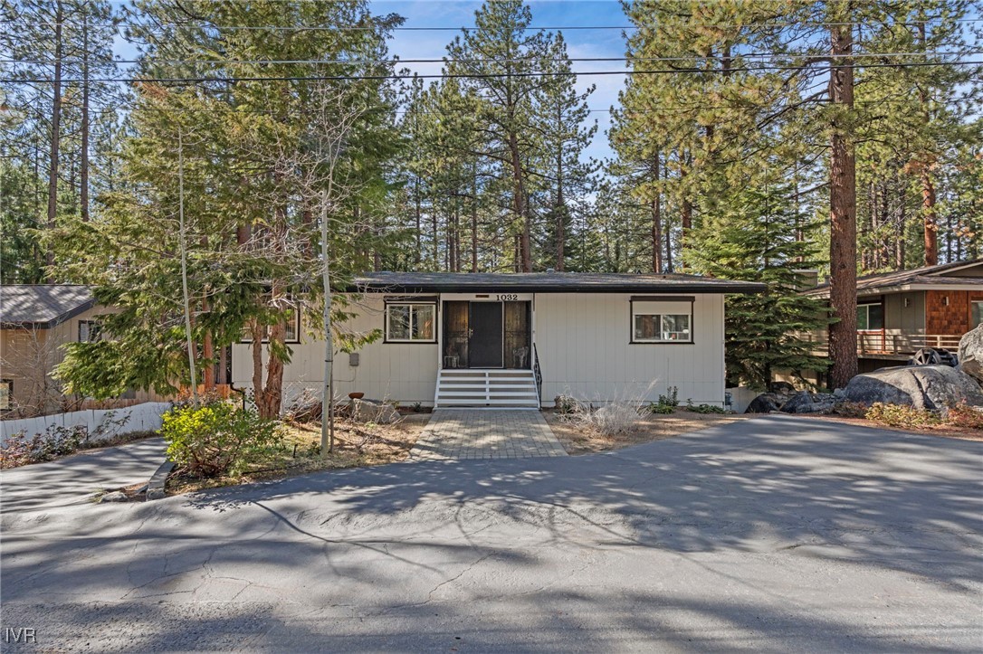 1032 Lynn Way