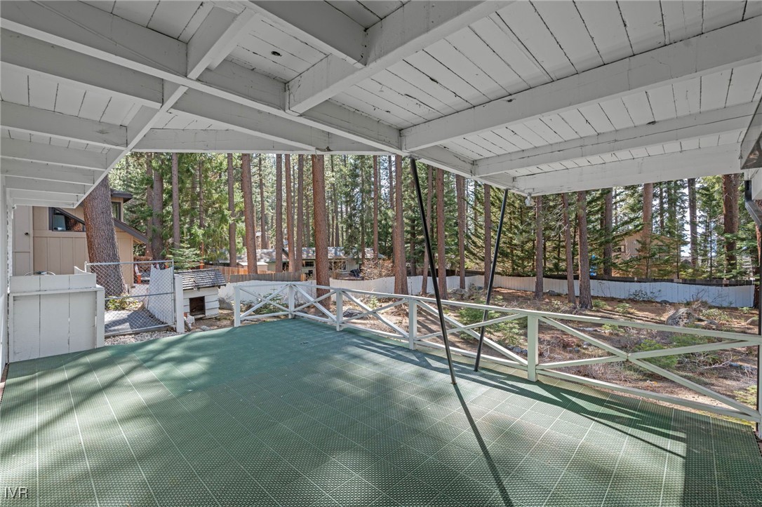 1032 Lynn Way