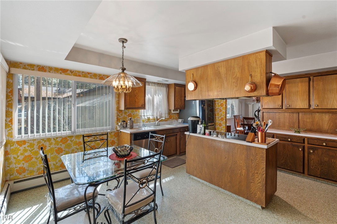 1032 Lynn Way