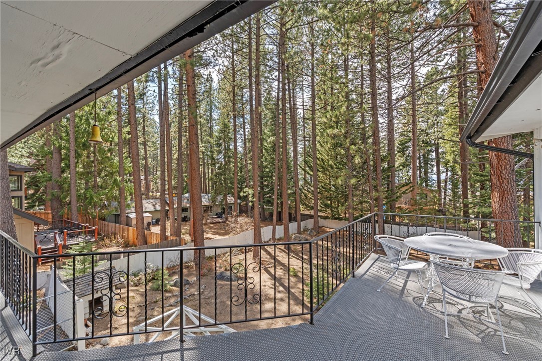 1032 Lynn Way