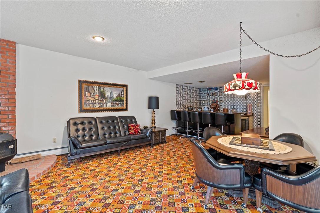 1032 Lynn Way