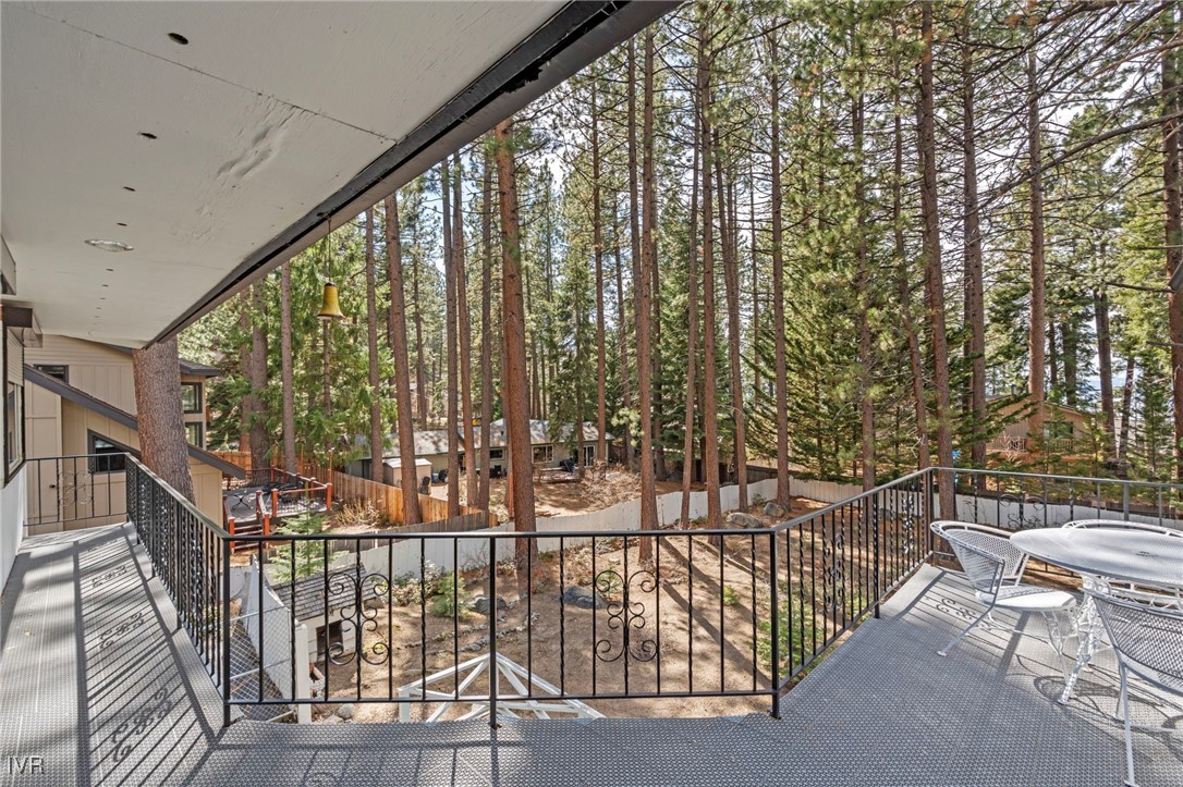 1032 Lynn Way