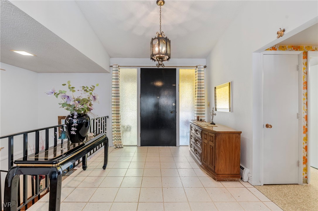 1032 Lynn Way