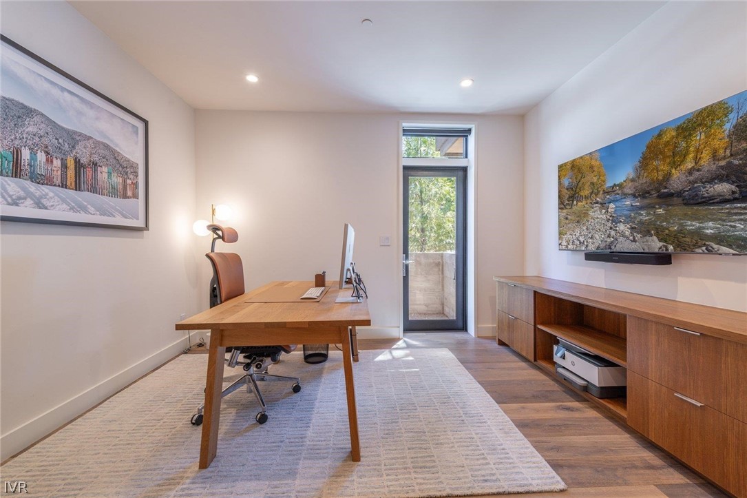 120 Old Cedars Place