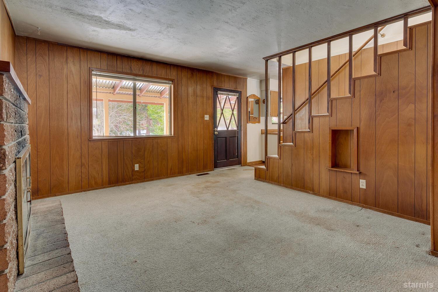 691 Panther Lane