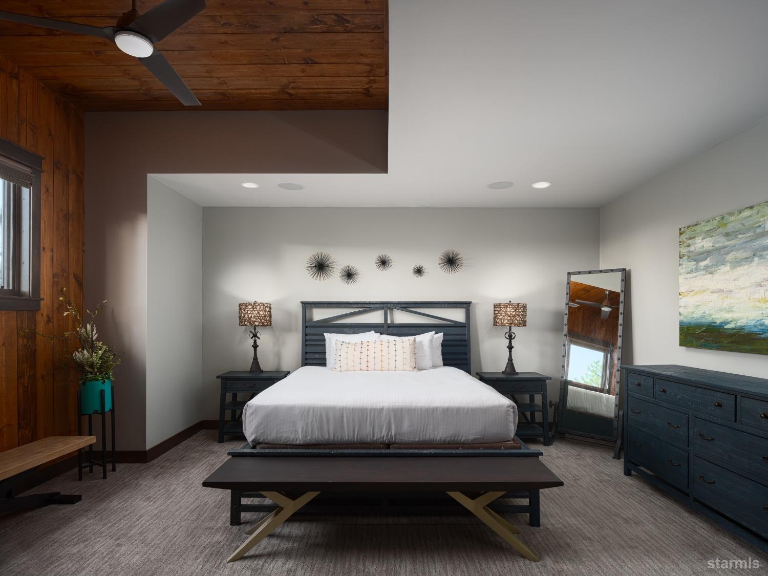 30 Lake Parkway Unit: 5